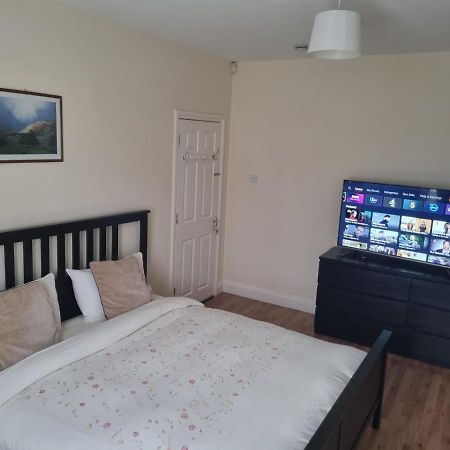 Guess Bungalow Wembley Apartment London Exterior photo